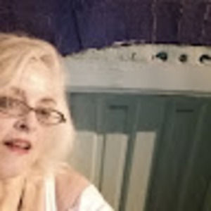 Meet your Posher, Cynthia